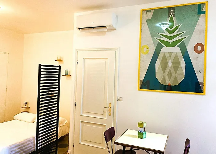 Cozy Design Vintage Flat